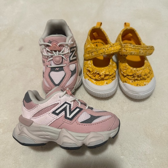 New Balance 9060’s Pink and Gray Sneakers - Picture 5 of 5